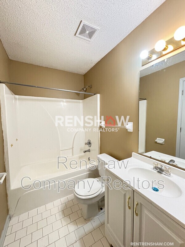 Building Photo - 9289 Grove Manor Dr