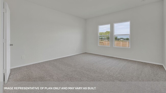 Building Photo - 5615 Cedar Cres Ct