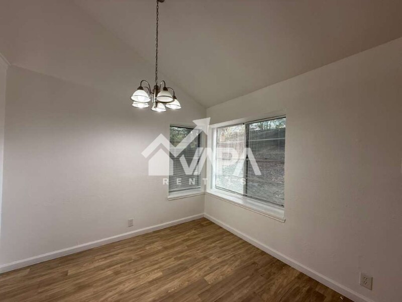 Building Photo - 14614 Highland