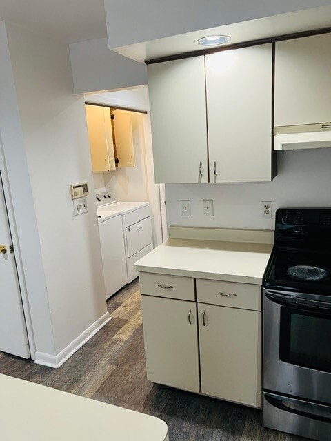 Building Photo - 205 Lac Kine Dr