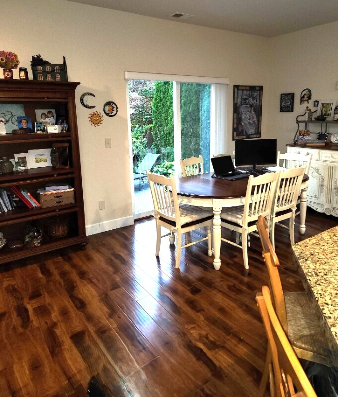 Building Photo - 15353 SE Granite Dr