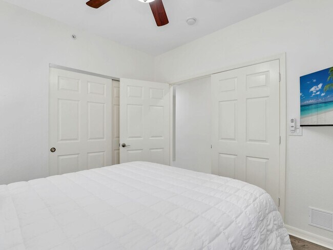 Building Photo - Stylish Seasonal Condo Rental in the Heart of Naples – 3BR Condo in Botanical Place!