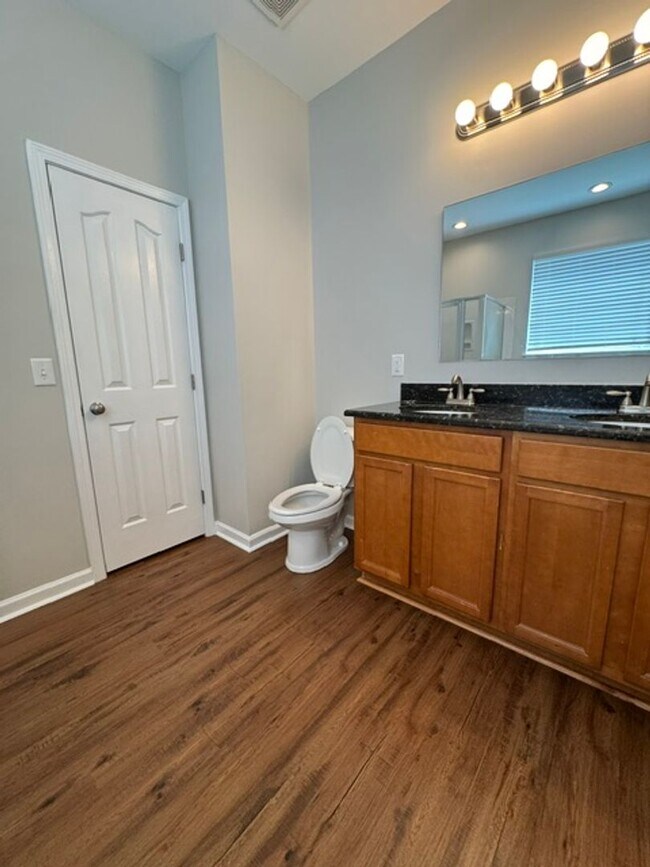 Building Photo - Enjoy this Open Floorplan includes 3 BD-2.5 BA - Master On Main - A Huge Loft/Bonus. Community Po...
