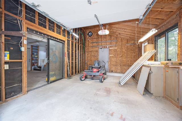 Building Photo - 2233 Wood Hollow Rd