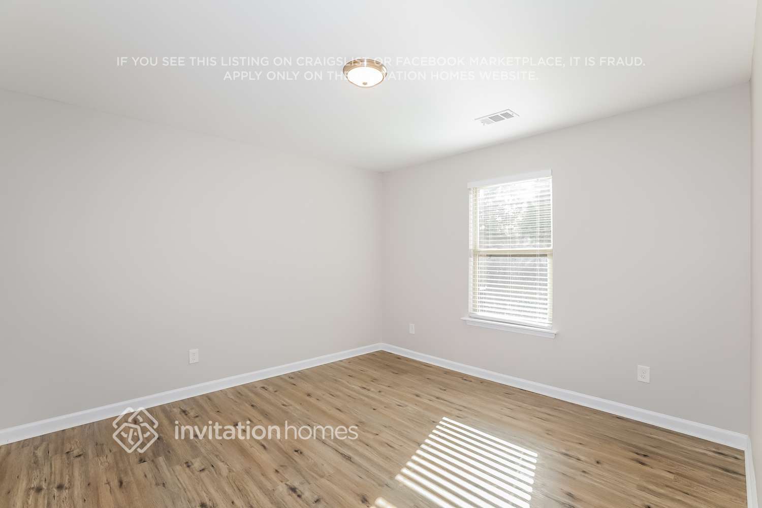 Building Photo - 2090 Paxton Dr SW