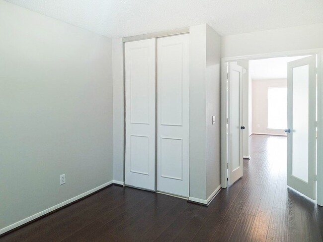 Building Photo - 175 Sylvan Forest Dr