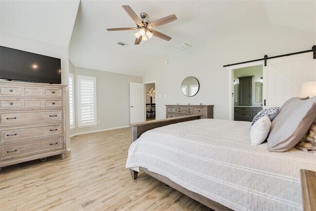 Building Photo - 13807 Halpren Falls Cir