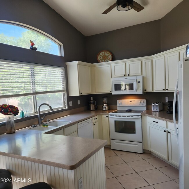 Building Photo - 4825 W Piute Ave