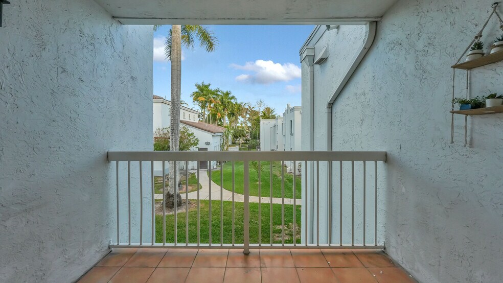 Building Photo - 4635 NW 97th Pl