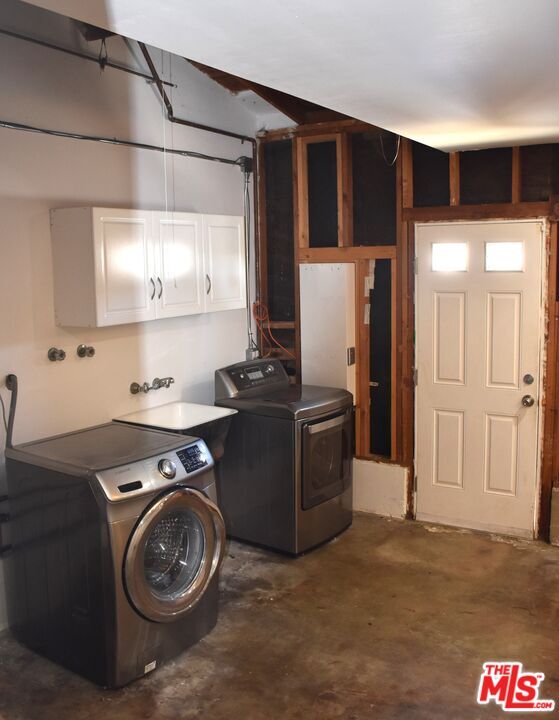 Building Photo - 11365 Chalon Rd