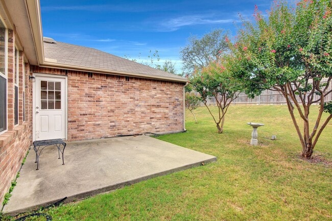 Building Photo - North McKinney Beauty