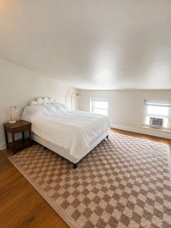 Building Photo - Charming 3-Bedroom Home Available Soon in Manayunk