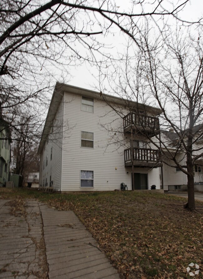 Building Photo - 240 S 26th St