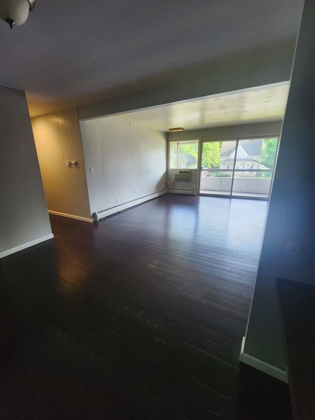 Building Photo - Two Bedroom Available near EMU | Flexible Lease Start Date