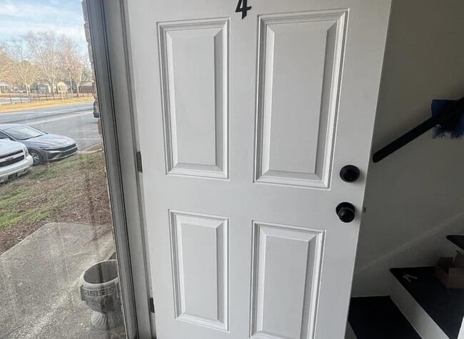 Building Photo - 2505 Nottingham Way