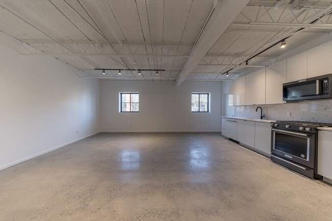 Building Photo - Forde/Bafuma, LLC