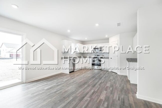 Building Photo - 198 Price Ml Trl