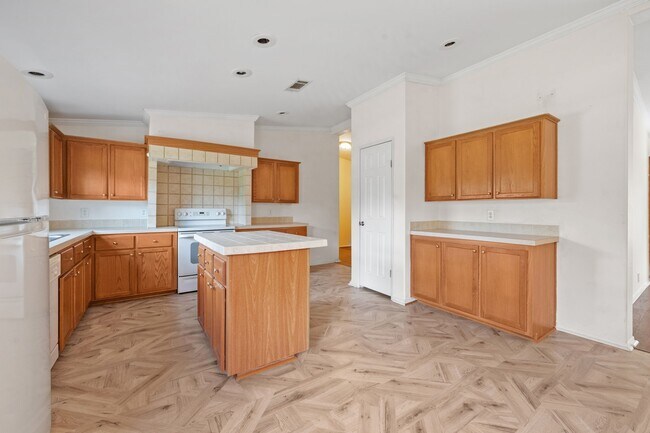 Building Photo - 2906 Shannon Ct