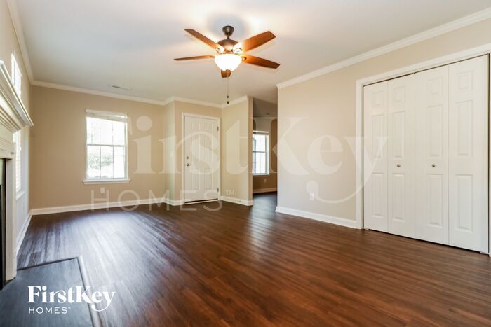 Building Photo - 128 Beverly Dr