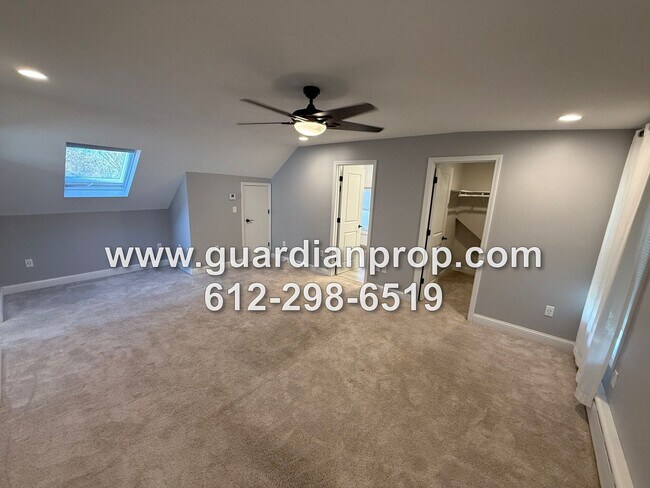 Building Photo - Fully Updated House Available Now, Office,...