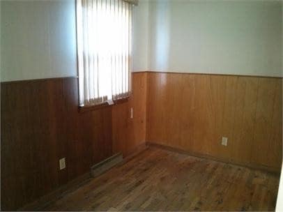 Building Photo - 1359 N 7th St