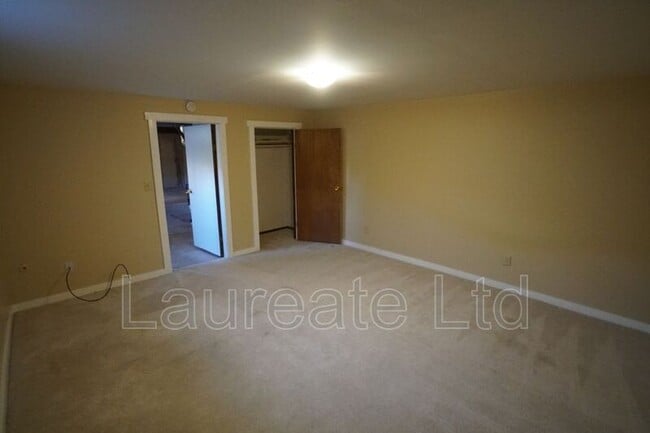 Building Photo - 7637 S Datura Cir W