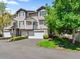Building Photo - 15350 SW Mallard Dr #103