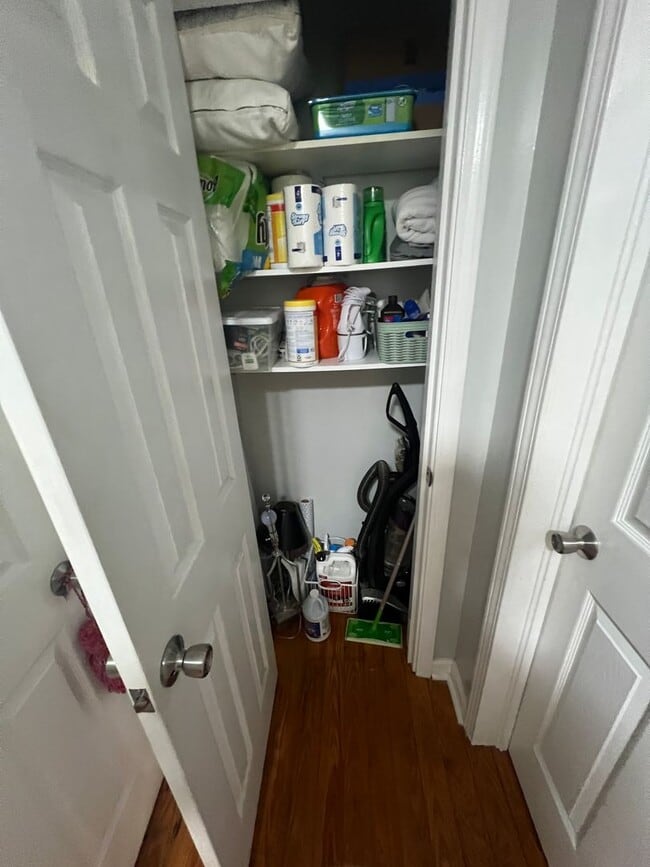 Building Photo - Milledge Ave Ext 1693/1695