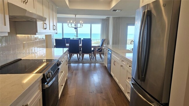 Building Photo - 4001 N Ocean Blvd