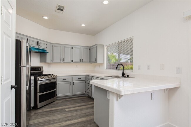 Building Photo - 3790 Crest Horn Dr