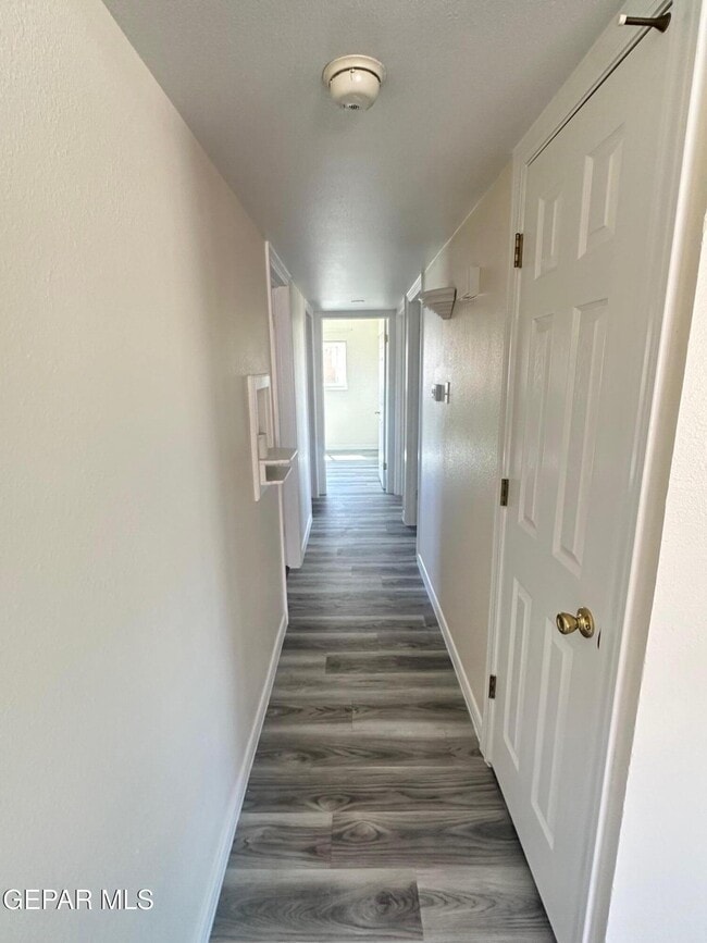 Building Photo - 5208 Blue Ridge Dr