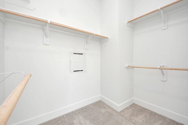 Building Photo - 31046 Vintage Crk Ln