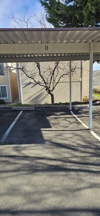 Building Photo - CLEARACRE GARDENS – 1 Bed / 1 Bath Condo for Rent (700 Sq Ft)