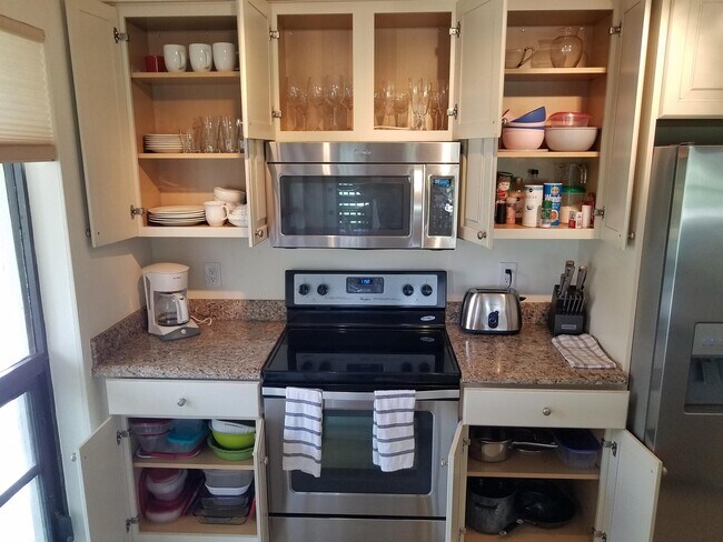 Building Photo - 326 Brackenwood Cir