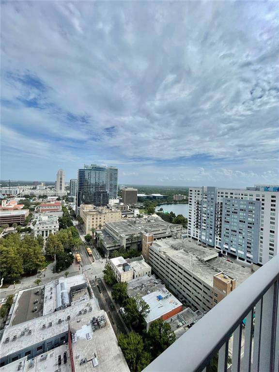 Building Photo - 155 S Court Ave