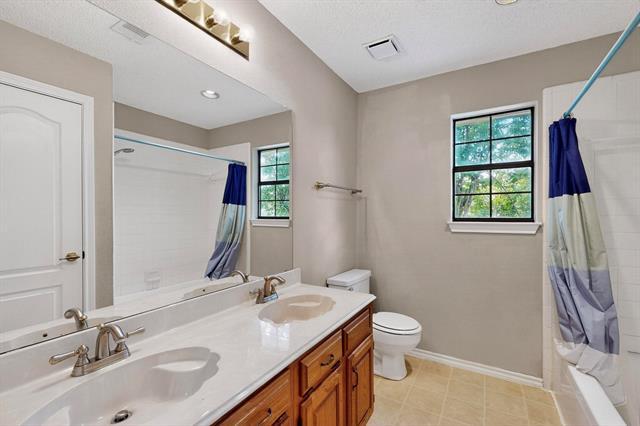 Building Photo - 1729 Gunnison Dr