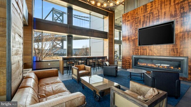 Building Photo - 235 N Christopher Columbus Blvd