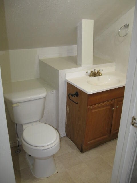 Building Photo - 155 S Hawkes Ct