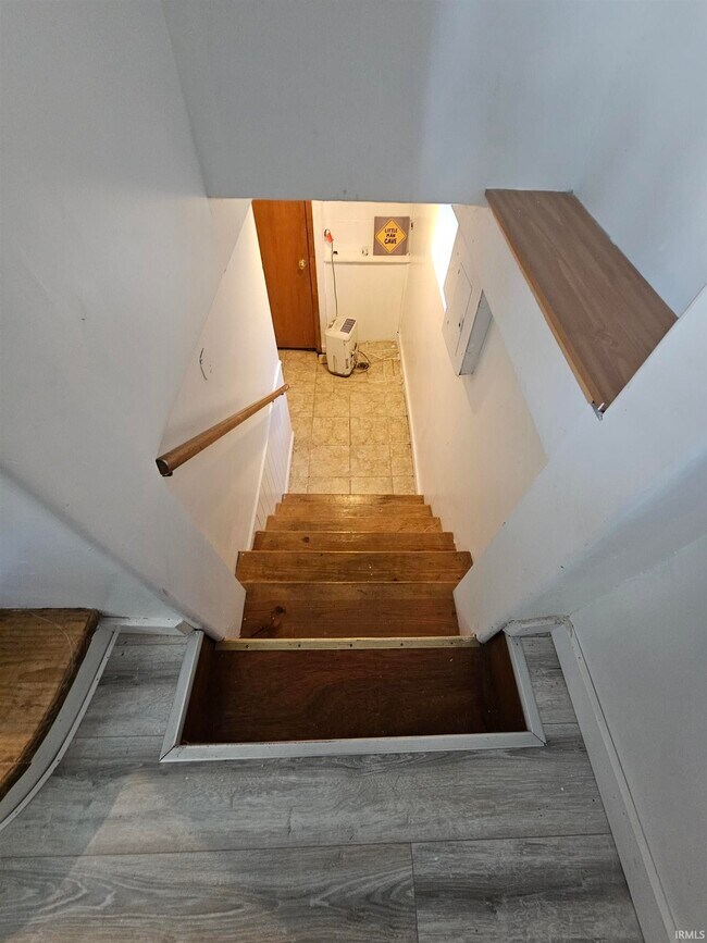 Building Photo - 817 N Park Ave