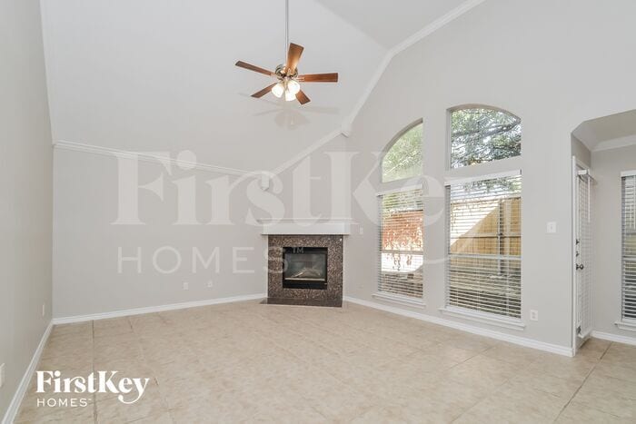 Building Photo - 502 Glenn Ln