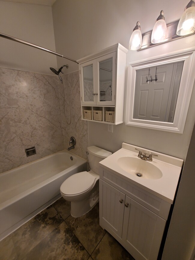 Bathroom - 2679 S Melville Dr