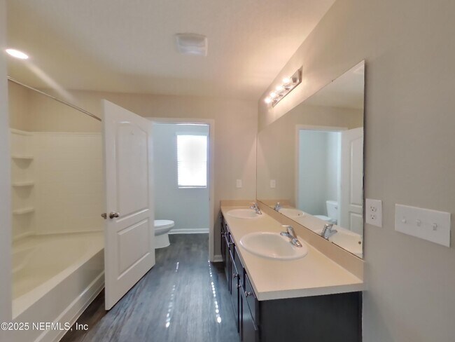 Building Photo - 15669 Palfrey Chase Dr