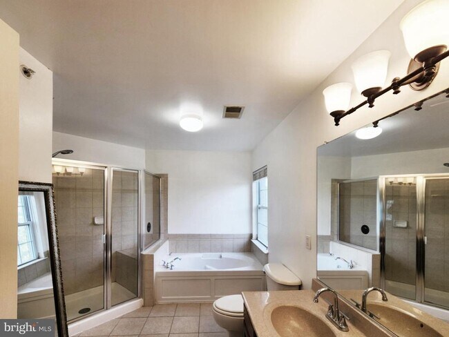 Building Photo - 12470 Liberty Bridge Rd