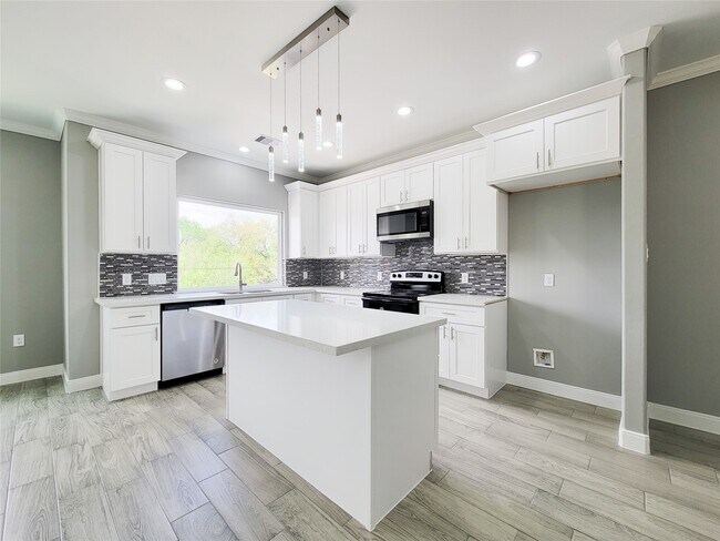 Building Photo - 4514 Maggie St