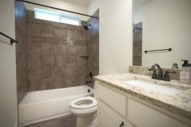 Building Photo - 4815 Saguaro Rdg