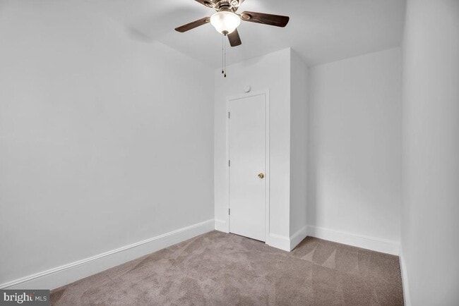 Building Photo - 3227 Chatham St