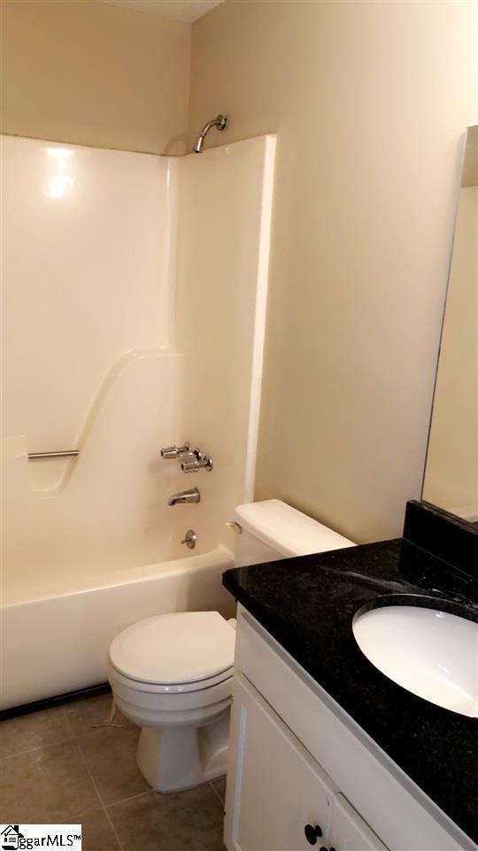 Building Photo - 610 Summer Woods Dr