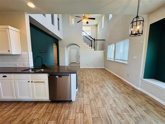 Building Photo - 718 Nautical Lp