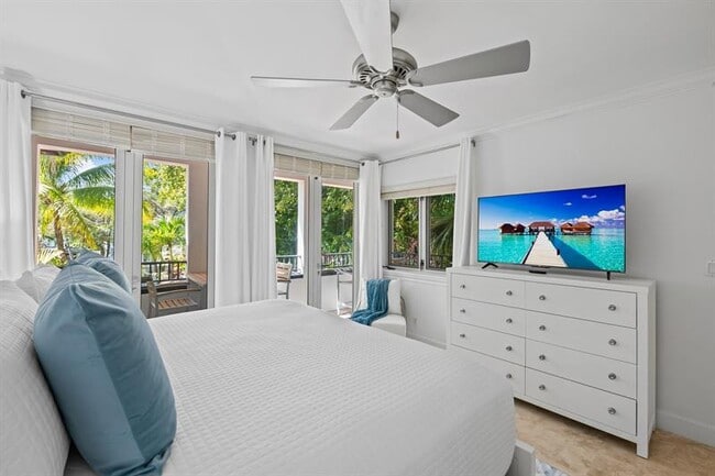 Building Photo - 122 NE 16th Terrace