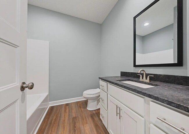 Building Photo - 2583 Cedrus Ave